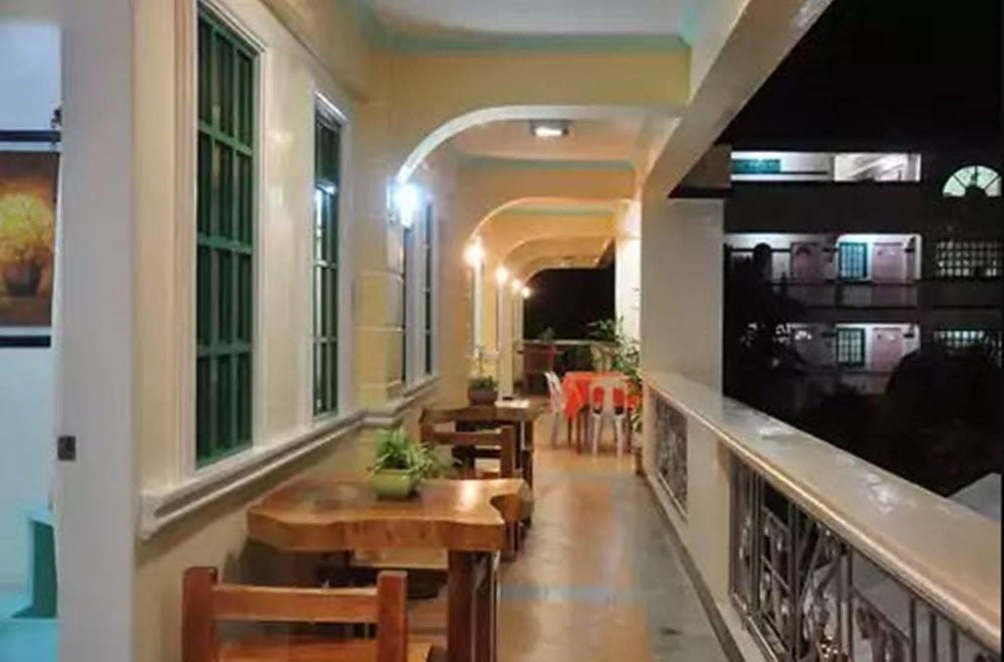 Apartelle De Francesca Puerto Galera Luaran gambar