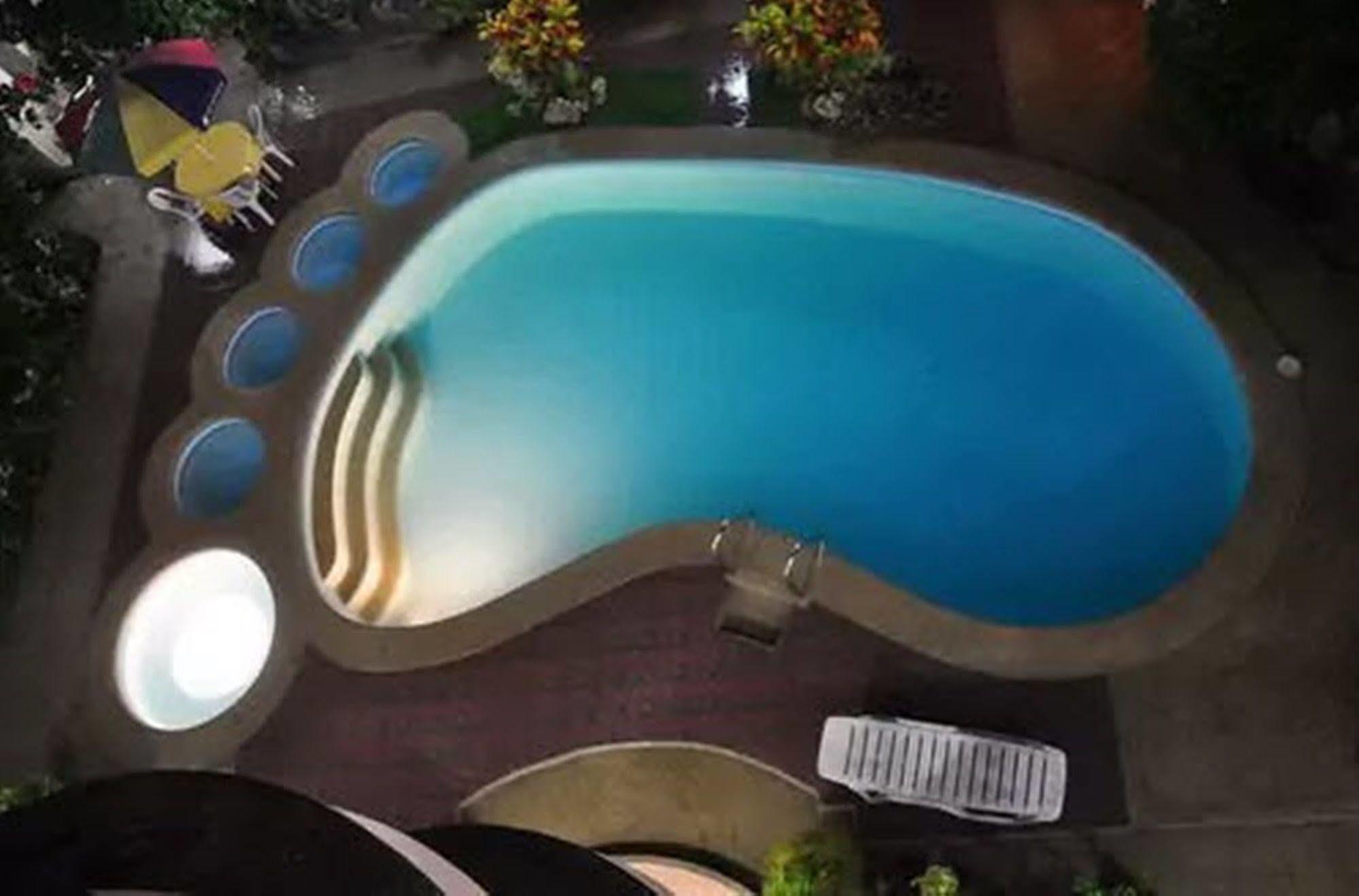 Apartelle De Francesca Puerto Galera Luaran gambar